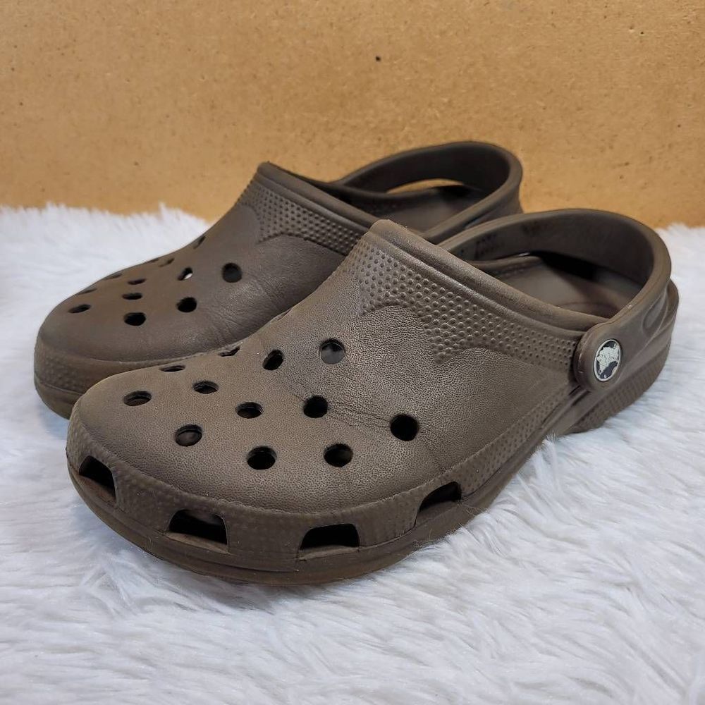 Crocs Classic Brown Clogs Sz Small W 6 -7/ M 4 - 5
